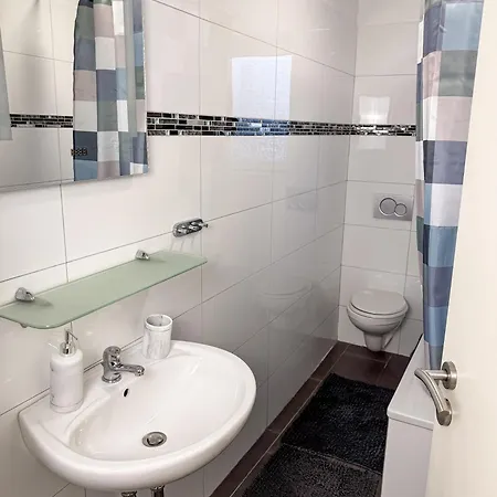 Lägenhet Gross 4 *