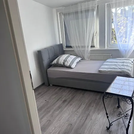 Apartament Gross 4 *